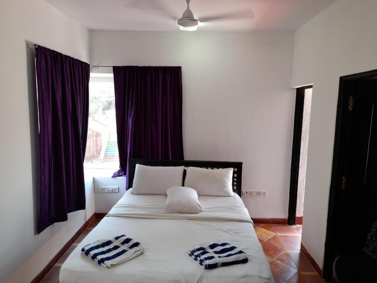 Ferienwohnung Aquavista At Casaphilomena Calangute Exterior foto